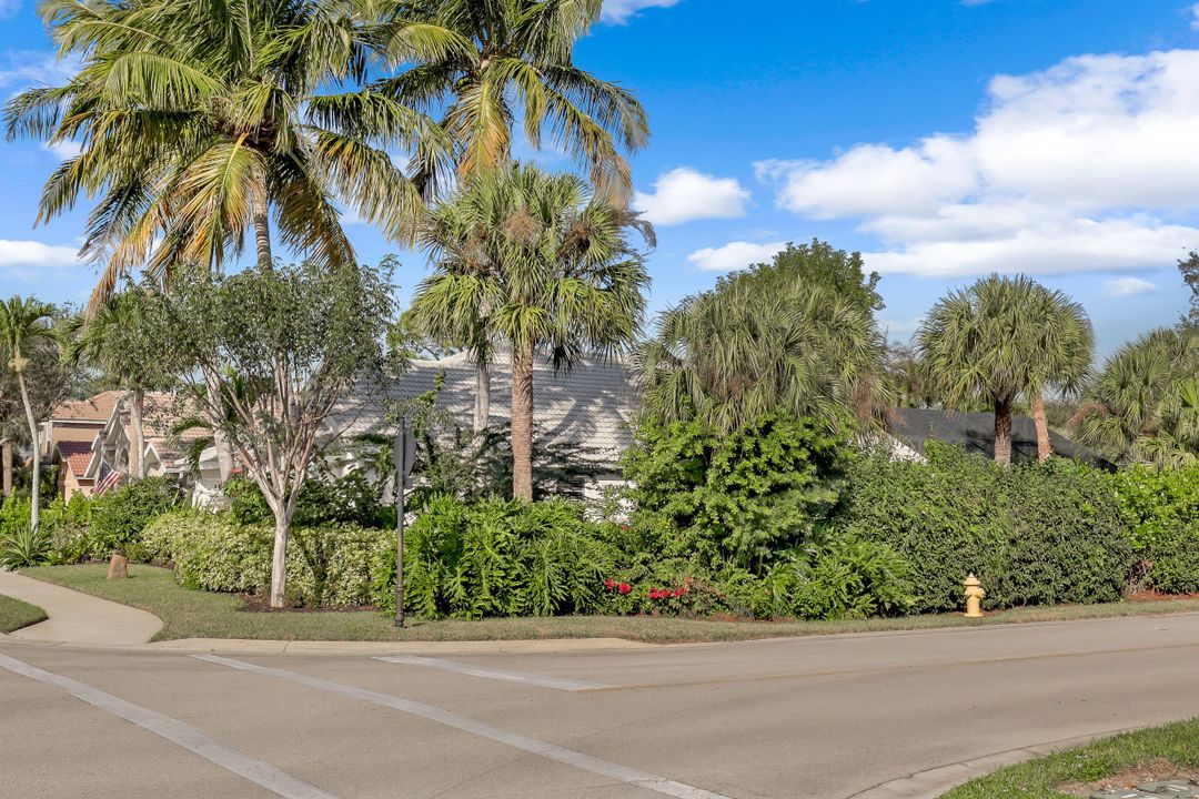 7008 Burnt Sienna Cir, Naples, FL 34109