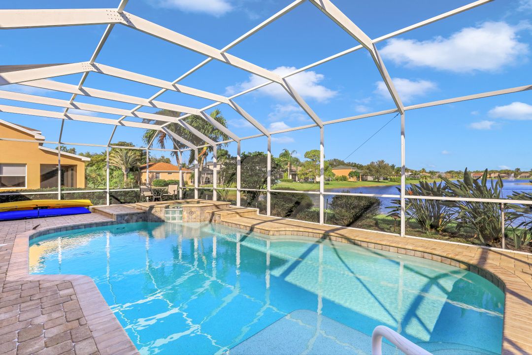 9051 Pittsburgh Blvd, Fort Myers, FL 33967