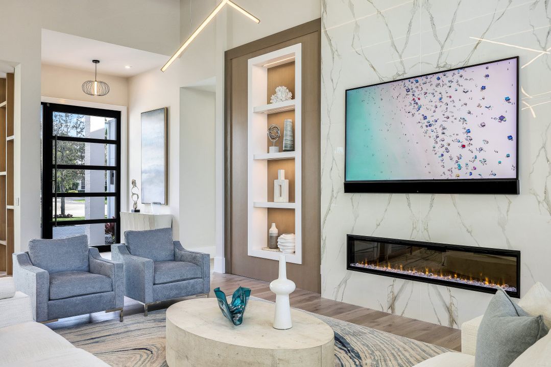 817 Buttonbush Ln, Naples, FL 34108