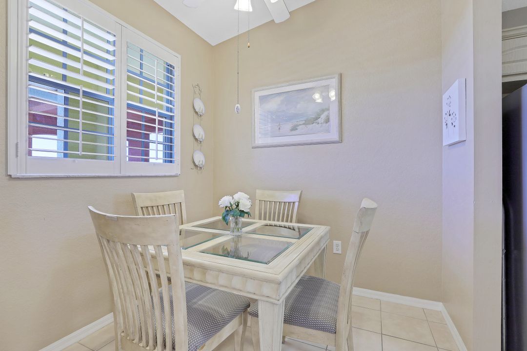 6828 Sterling Greens Dr #4402, Naples, FL 34104