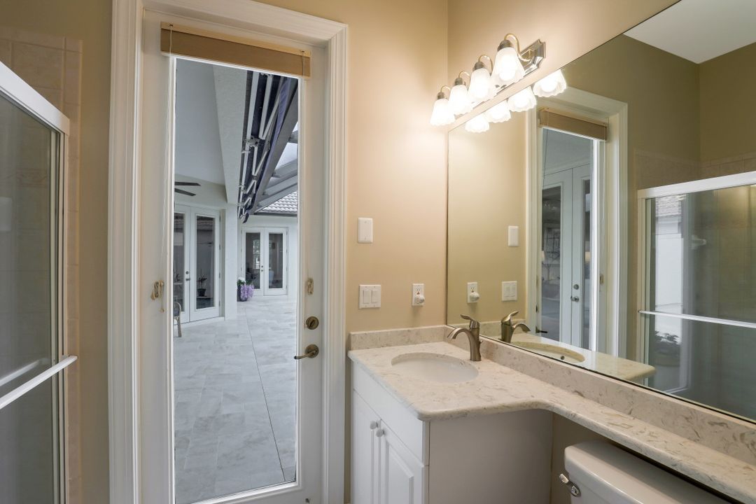 8902 Dartmoor Way, Fort Myers, FL 33908