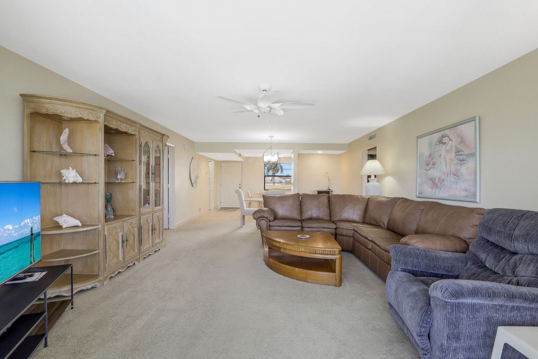 838 W Elkcam Cir #308, Marco Island, FL 34145