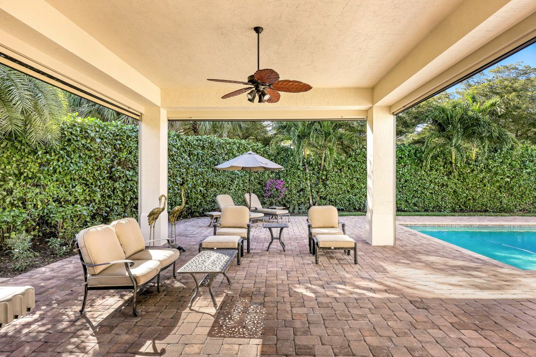 2351 Traditions Ct, Naples, FL 34105