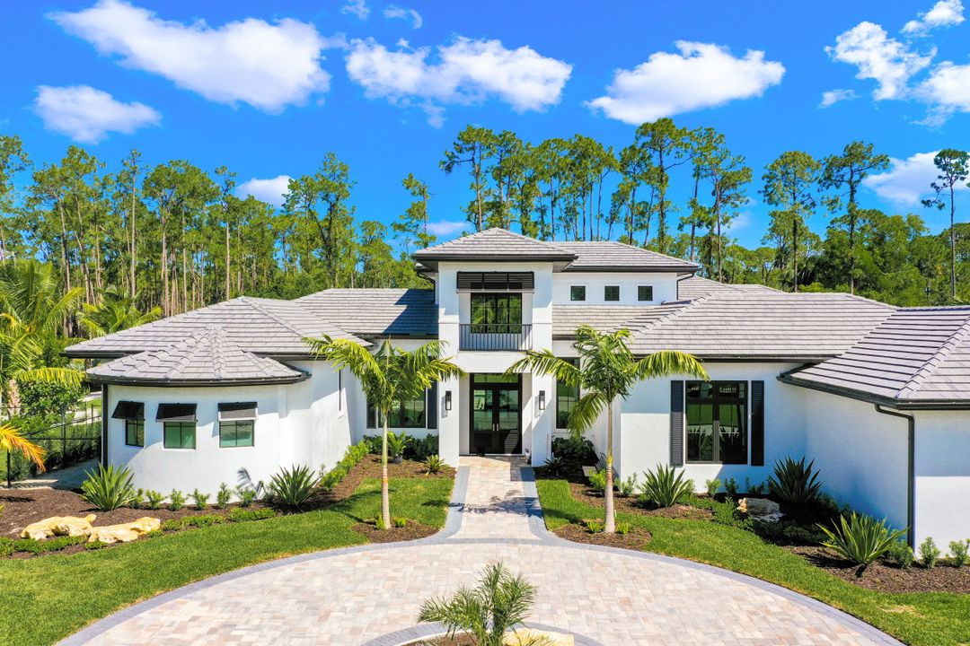 6435 Sable Ridge Ln, Naples, FL 34109