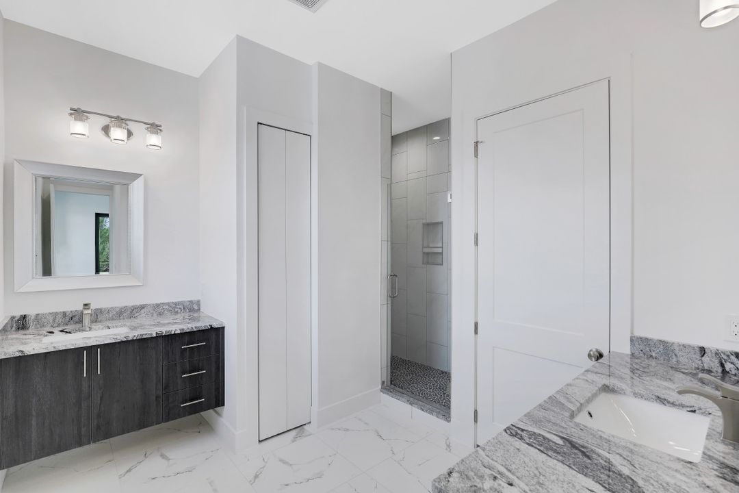 4064 Full Moon Ct, Naples, FL 34112