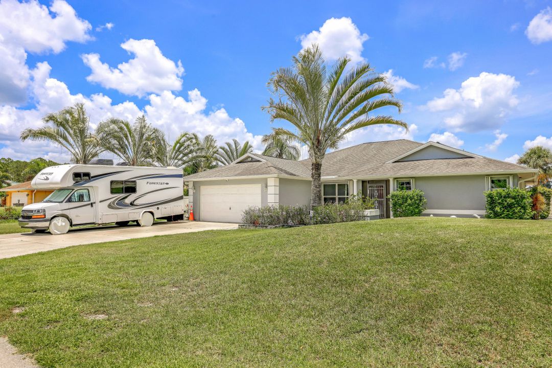 27329 Rue De Paix, Bonita Springs, FL 34135