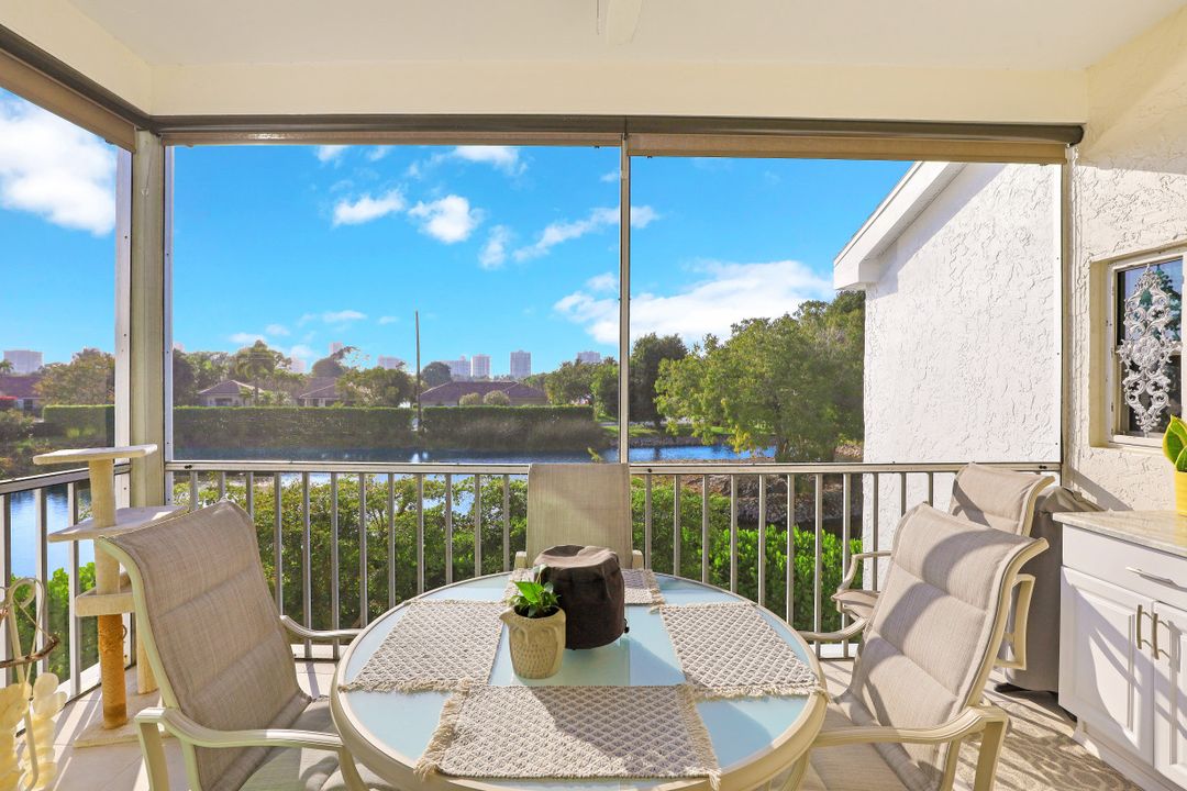 4786 West Blvd #B-201, Naples, FL 34103