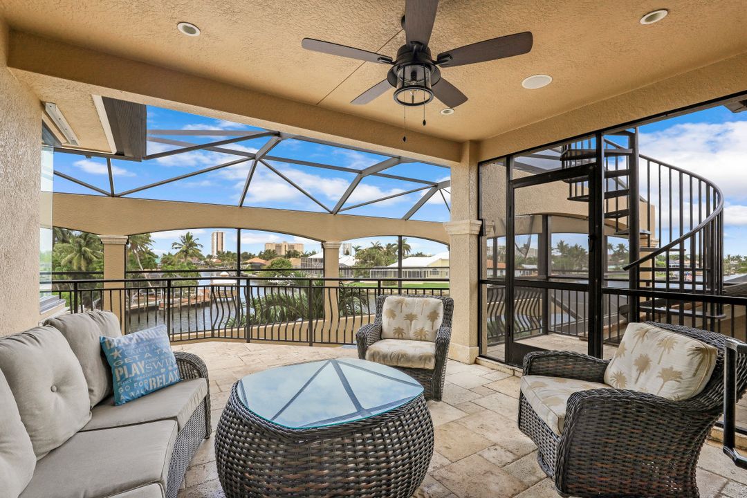 160 Copperfield Ct, Marco Island, FL 34145