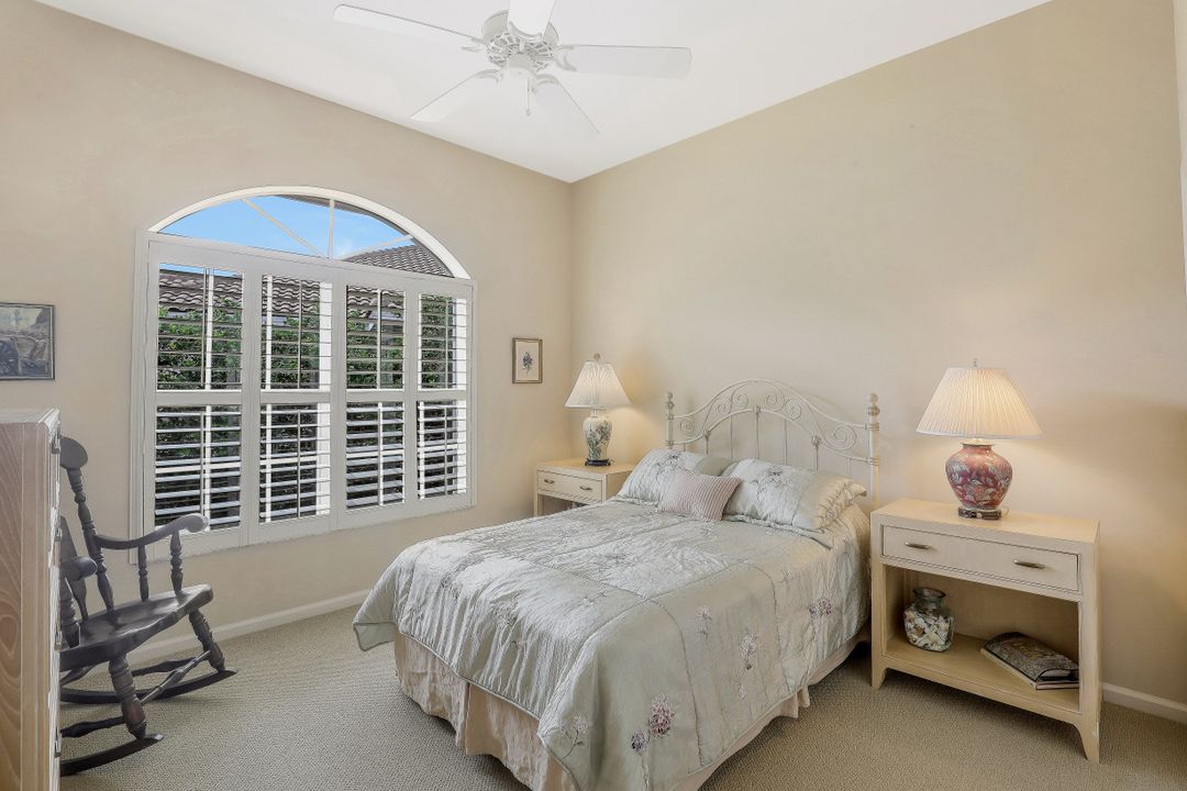 8453 Abbington Cir #821, Naples, FL 34108