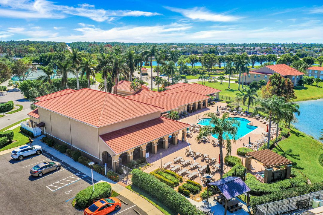 6765 Huntington Lakes Cir  #201, Naples, FL 34119