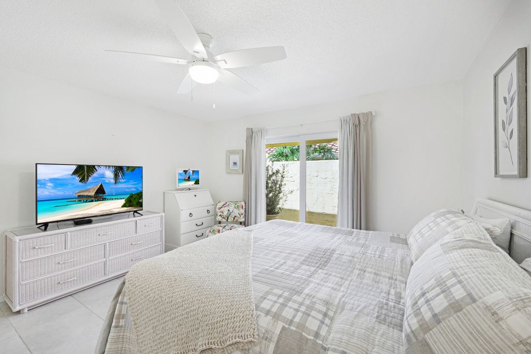 126 Harrison Rd #2, Naples, FL 34112