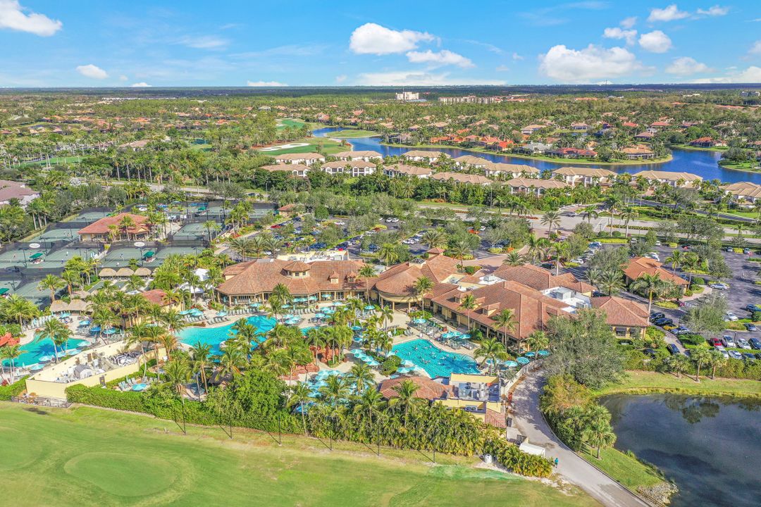 8080 Players Cove Dr Unit 102, Naples, FL 34113