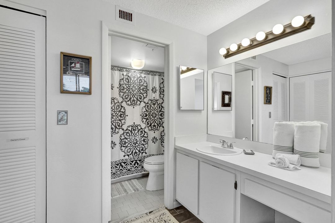 440 Seaview Ct #312, Marco Island, FL 34145