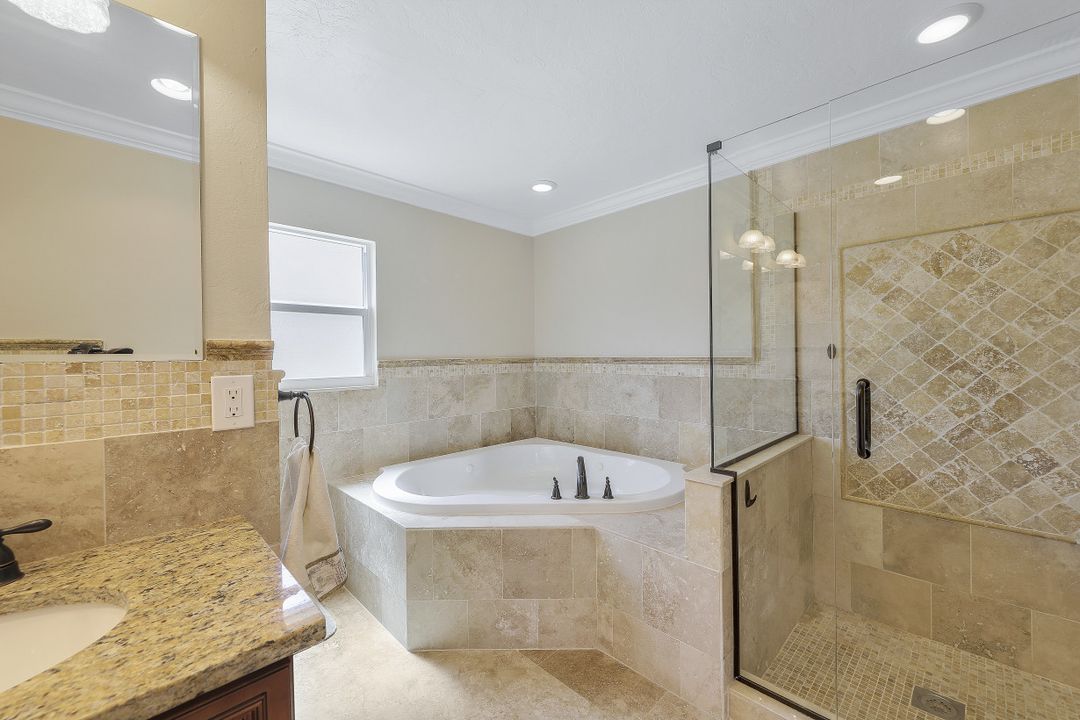 1524 SW 52nd Ln, Cape Coral, FL 33914