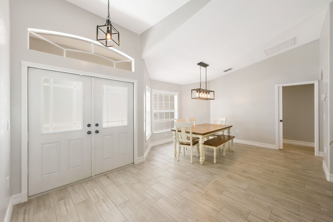 1812 NE 13th Ave, Cape Coral, FL 33909