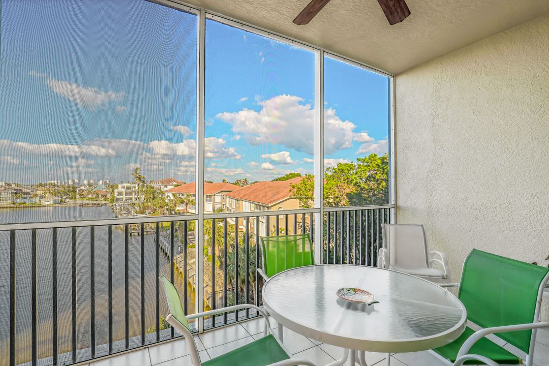 450 Launch Cir #402, Naples, FL 34108