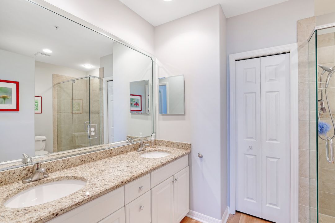 8217 Parkstone Pl #305, Naples, FL 34120