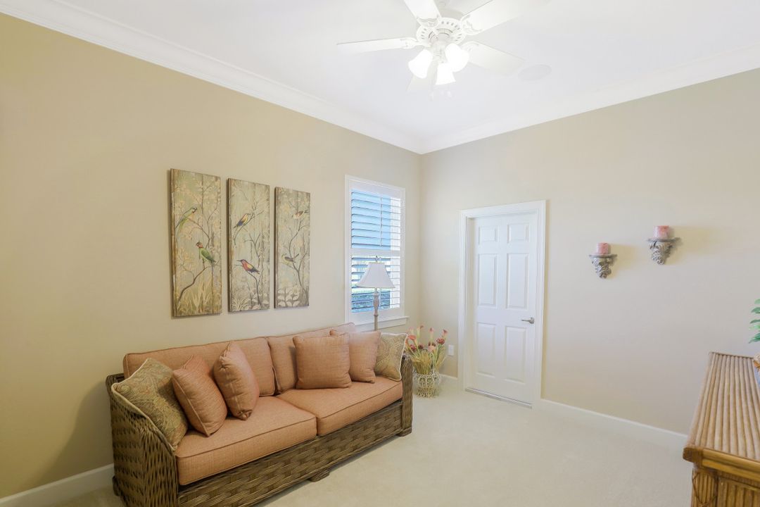 9359 Marble Stone Dr, Naples, FL 34120