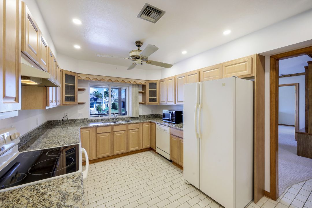 459 Marquesas Ct, Marco Island, FL 34145