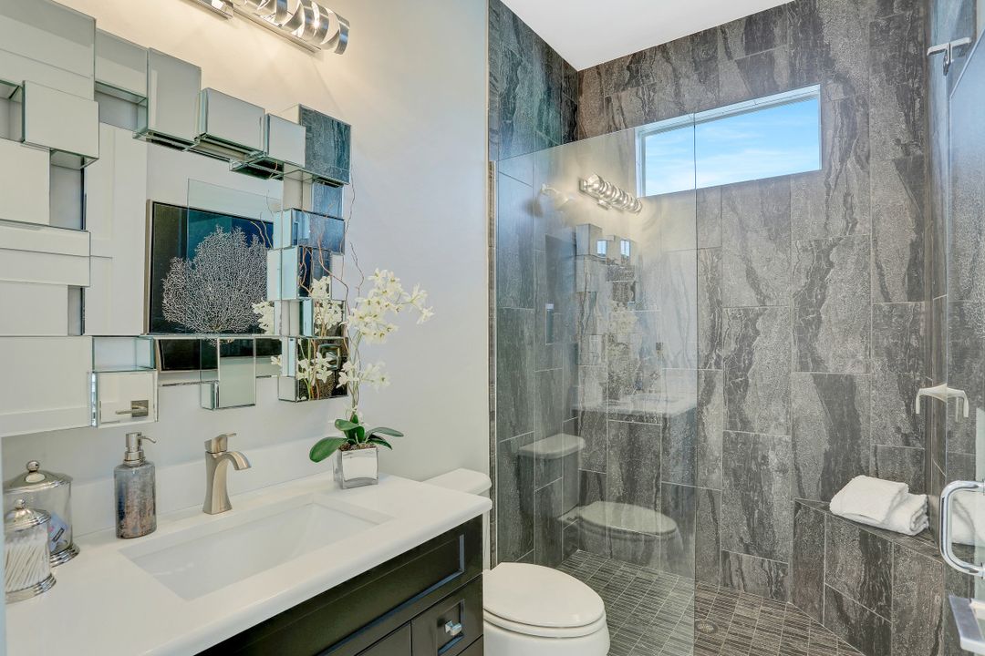 1214 El Dorado Pkwy E, Cape Coral, FL 33904