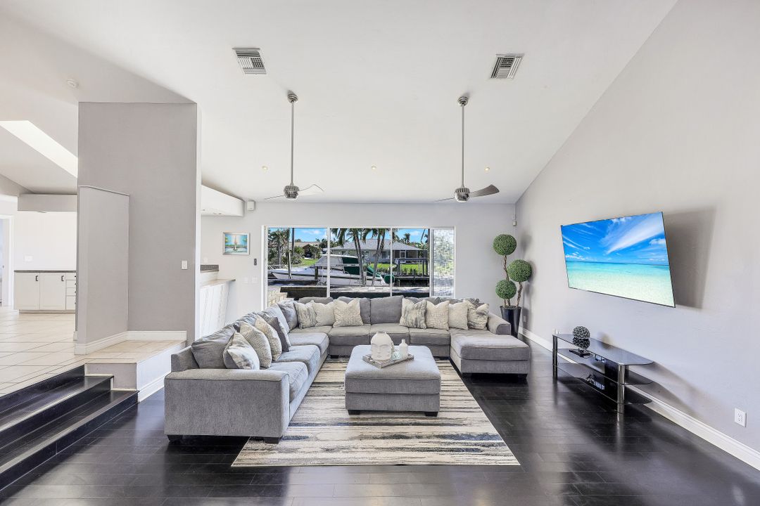 1004 Wittman Dr, Fort Myers, FL 33919