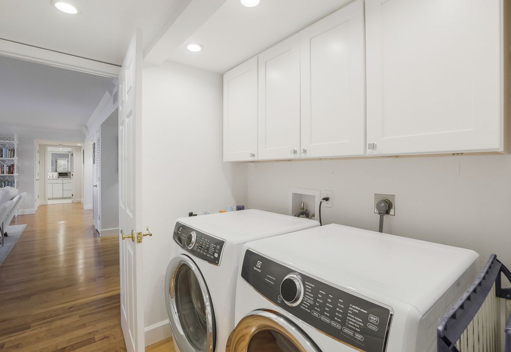 5601 Turtle Bay Dr #802, Naples, FL 34108