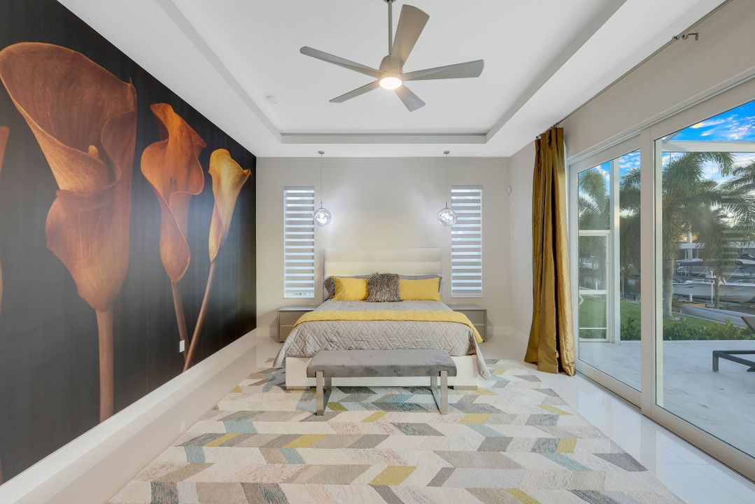 5232 Seminole Ct, Cape Coral, FL 33904