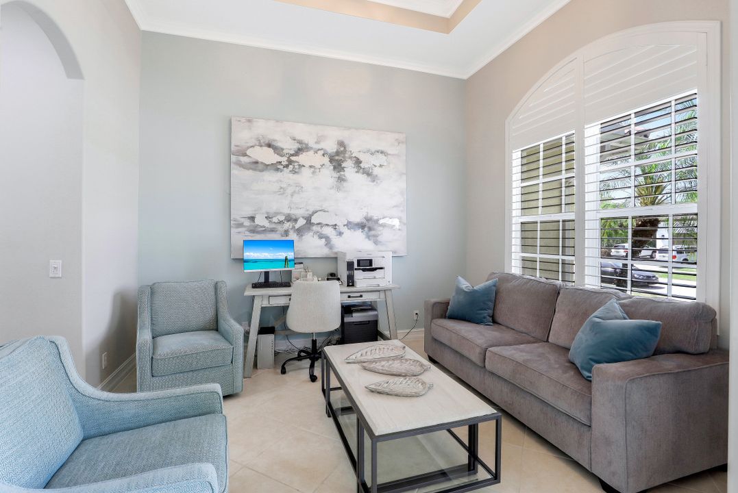 1722 Dogwood Dr, Marco Island, FL 34145
