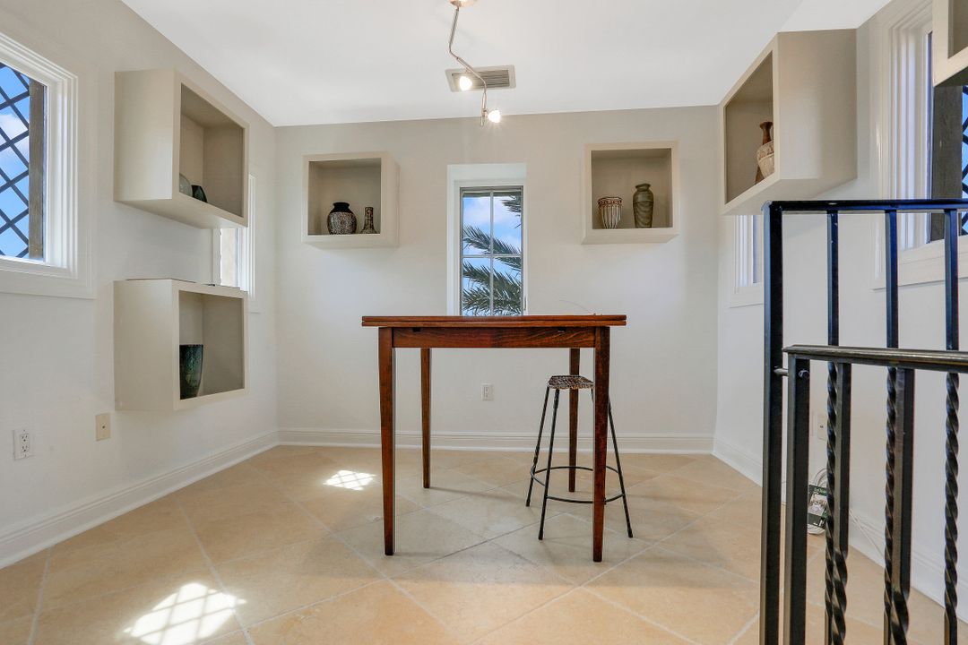 16649 Toscana Cir #806, Naples, FL 34110