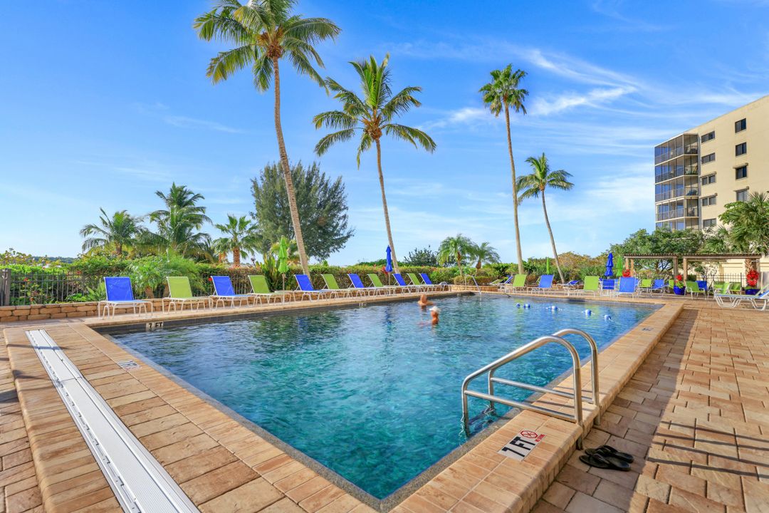 8402 Estero Blvd #302, Fort Myers Beach, FL 33931