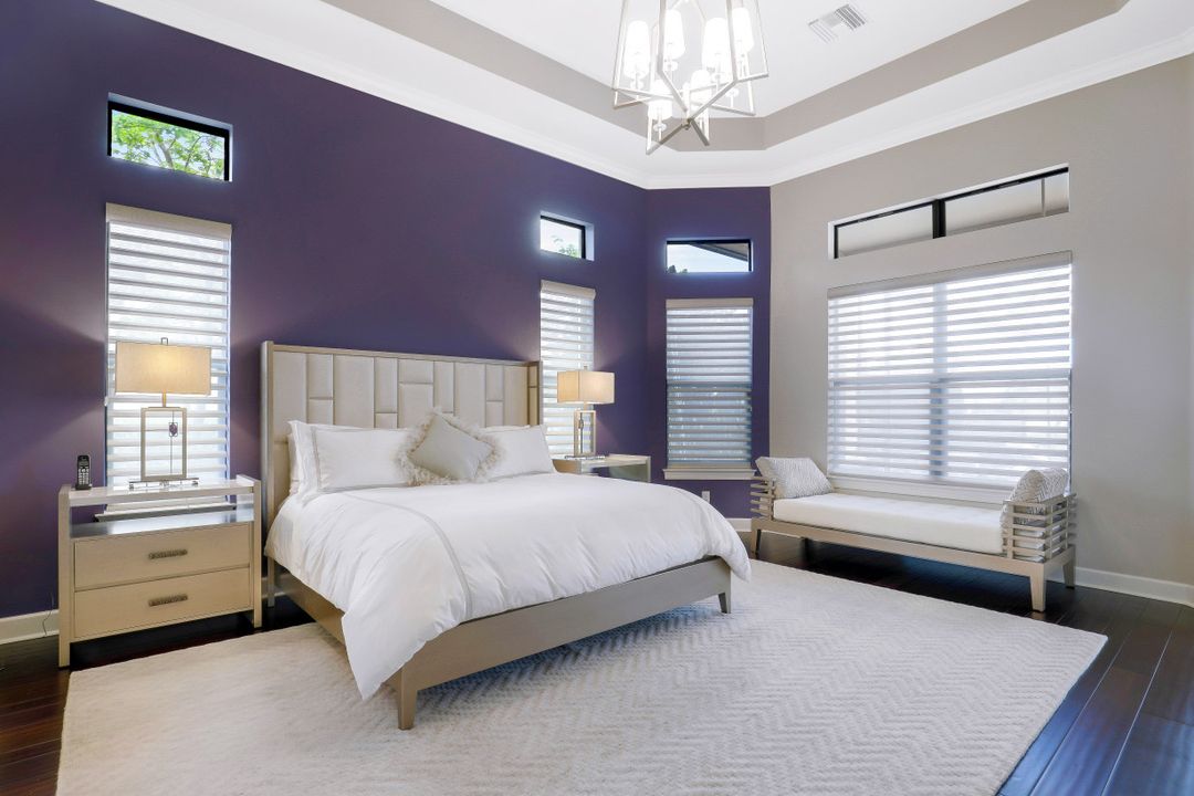 9067 Sorreno Ct, Naples, FL 34114