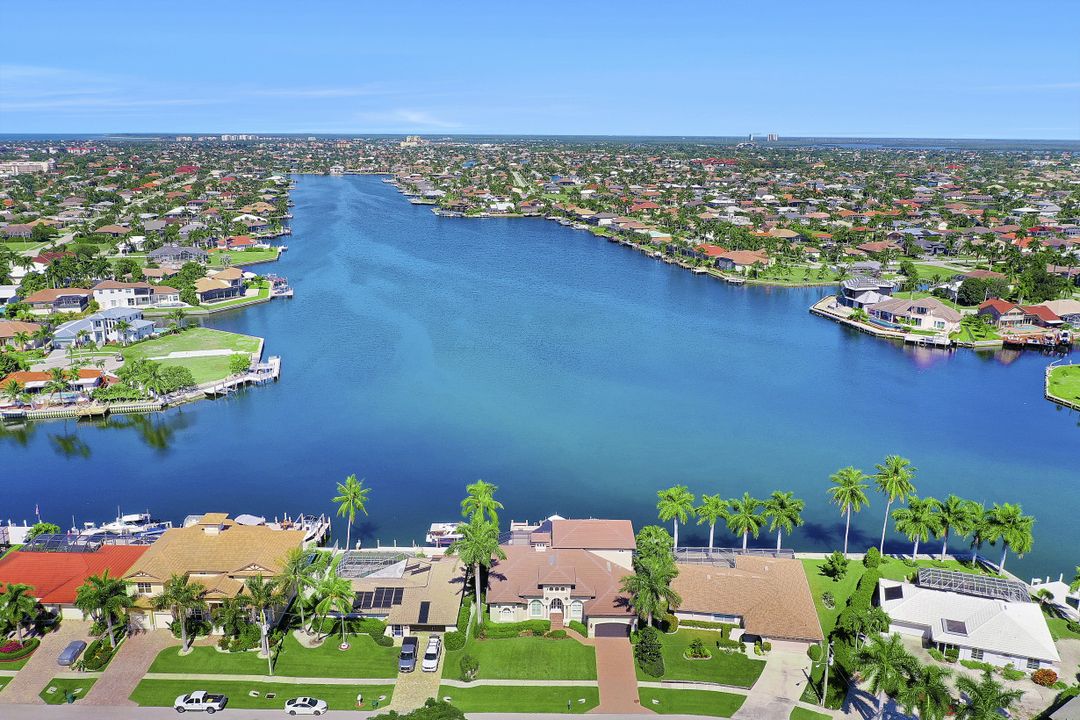 1056 Fieldstone Dr, Marco Island, FL 34145