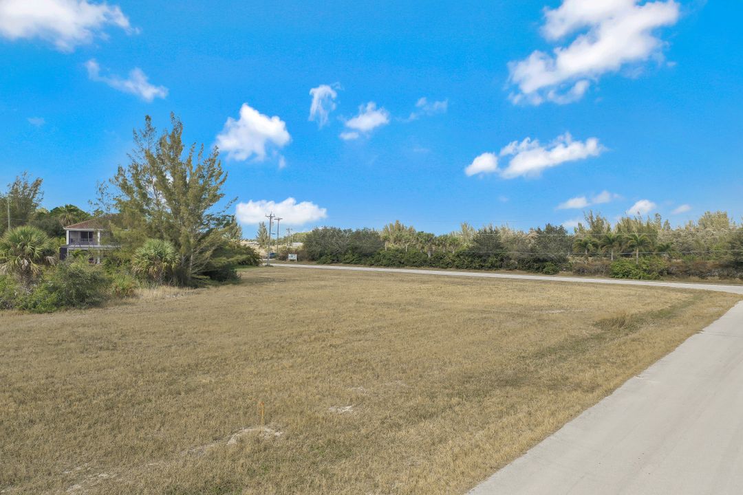 2374 NW 39th Ave, Cape Coral, FL 33993