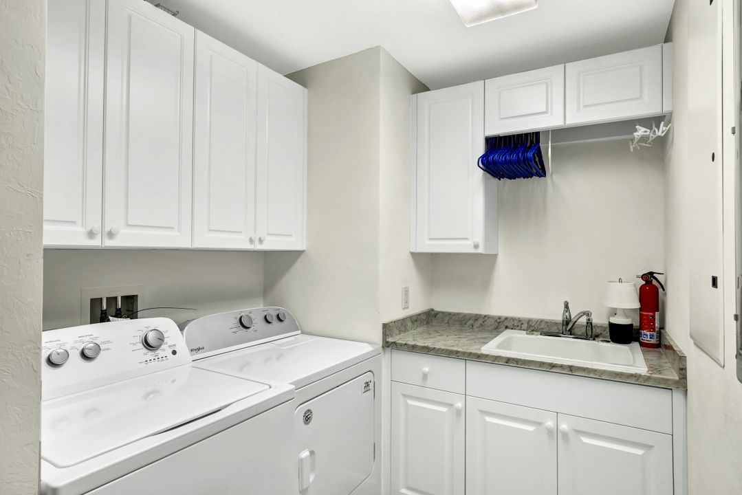 265 Indies Way #1404, Naples, FL 34110