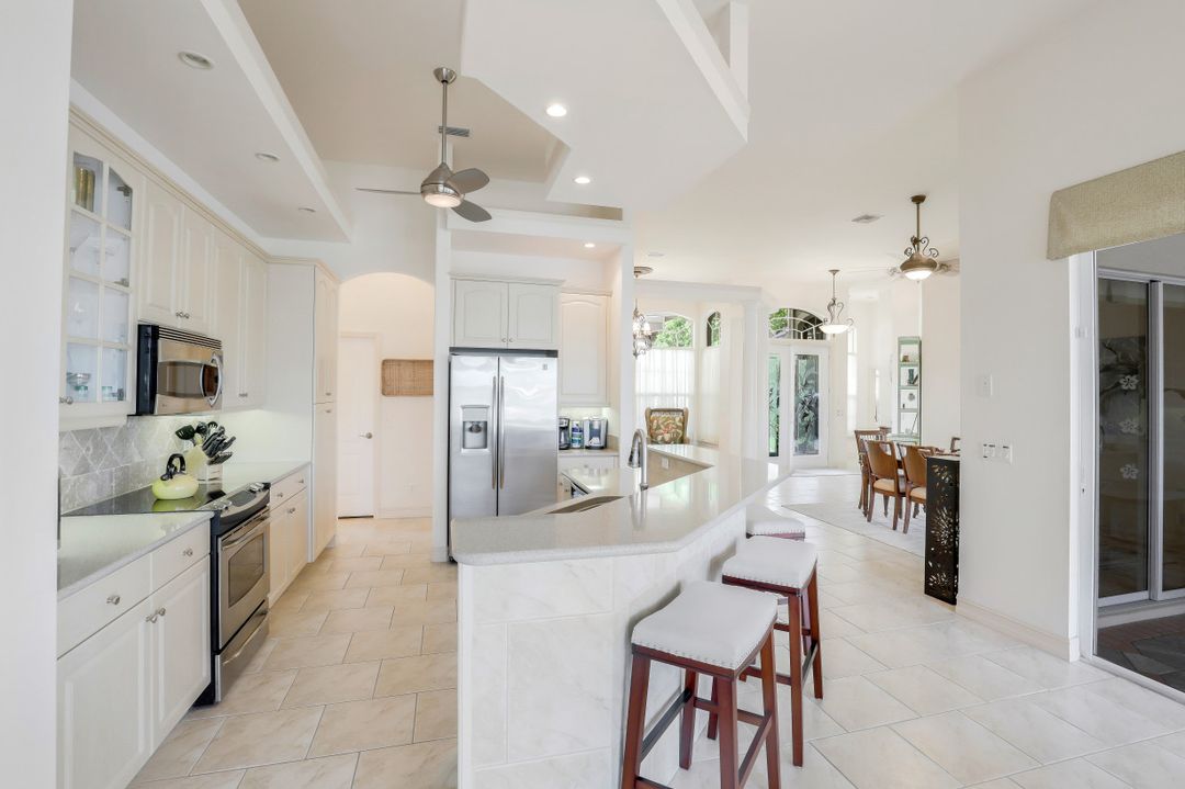 5360 Mikado Ct, Cape Coral, FL 33904