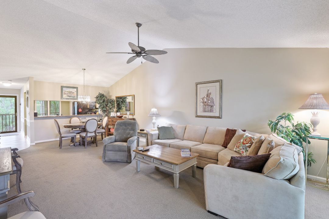 5767 Deauville Cir #D-303, Naples, FL 34112