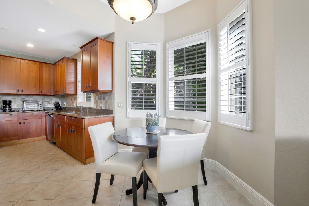 9224 Campanile Cir #101, Naples, FL 34114