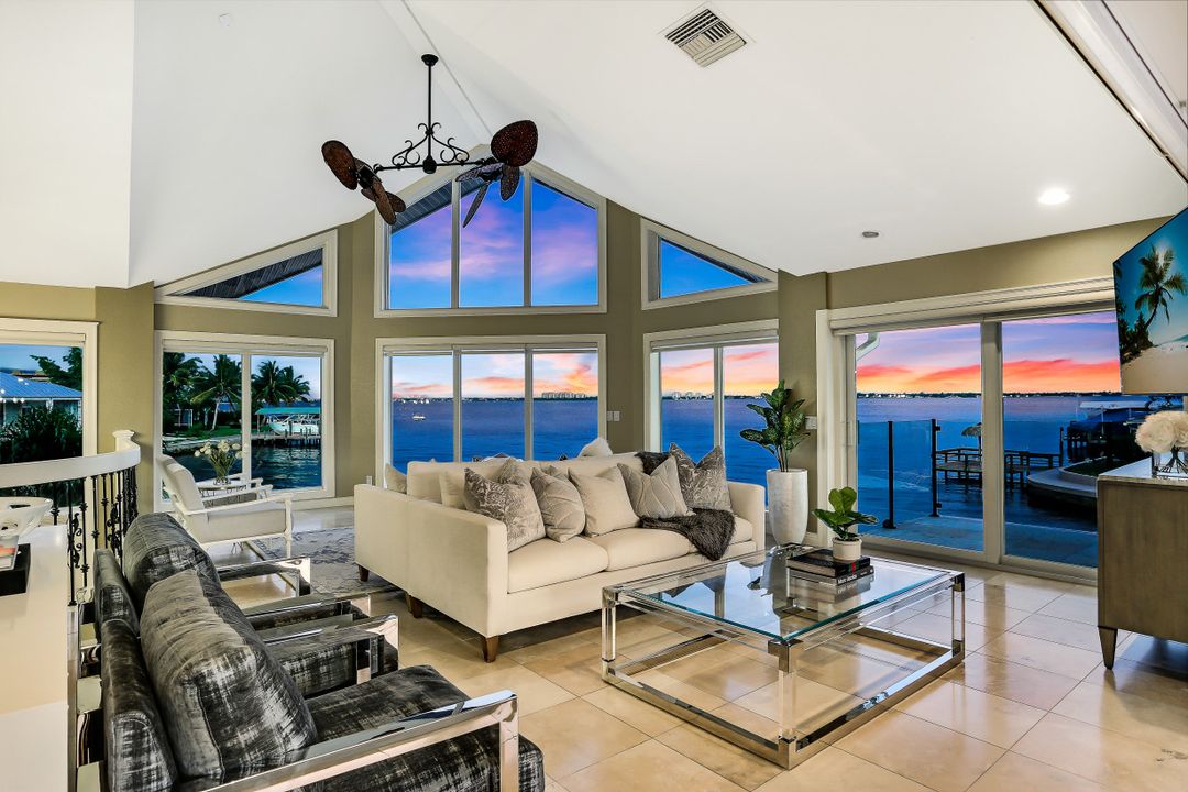 101 SW 58th St, Cape Coral, FL 33914