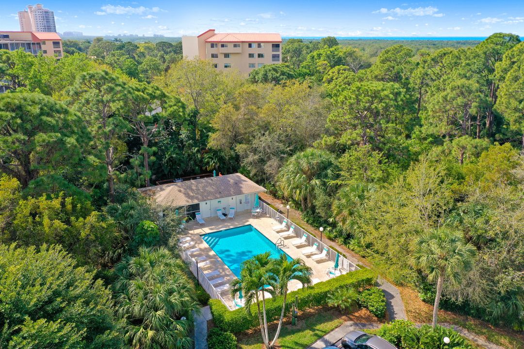 285 Naples Cove Dr #1604, Naples, FL 34110