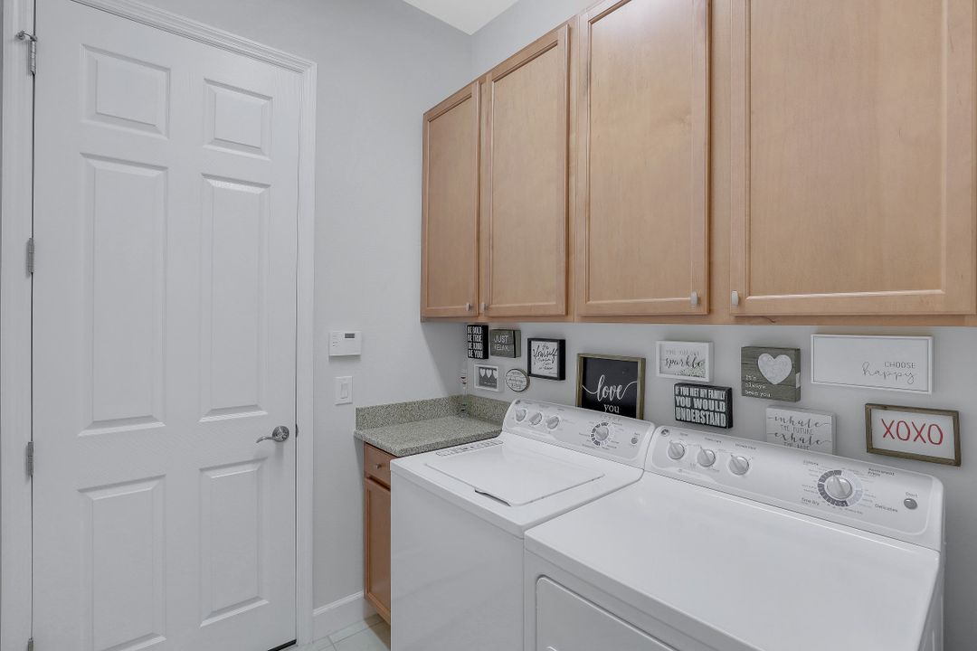 9169 Isla Bella Cir, Bonita Springs, FL 34135