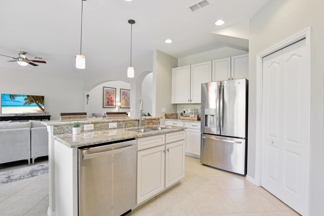 10100 N Golden Elm Dr, Estero, FL 33928