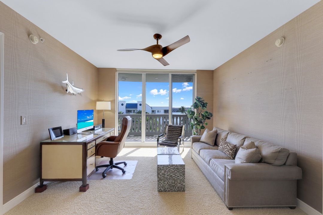 9235 Gulf Shore Dr #501, Naples, FL 34108