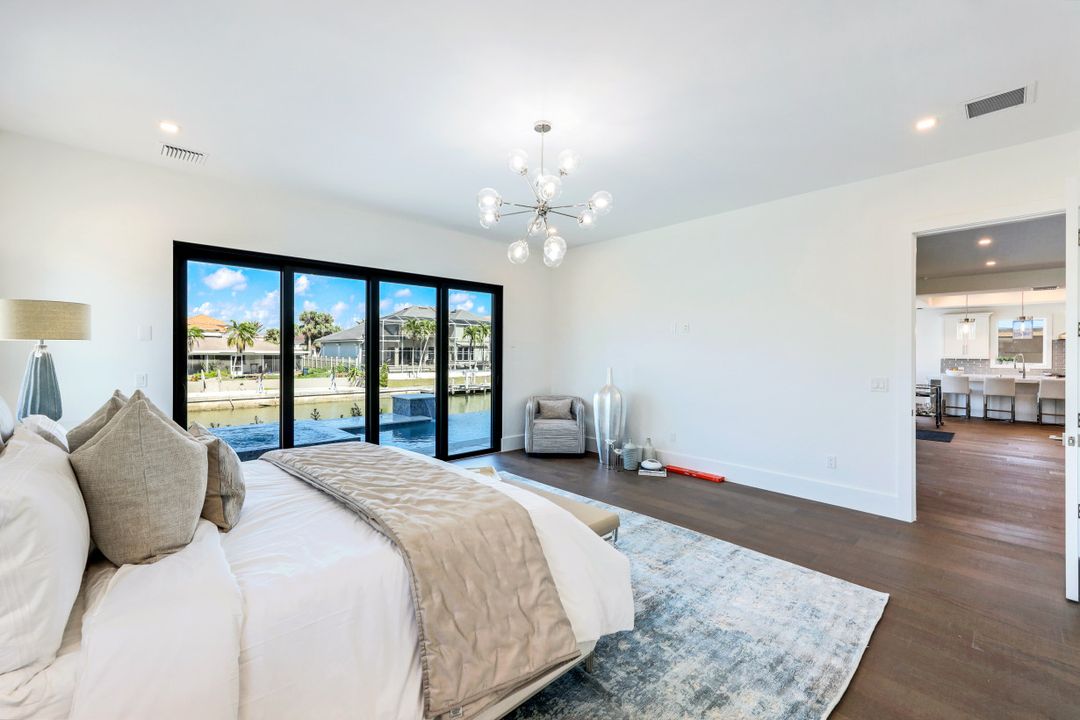 469 Germain Ave, Naples, FL 34108