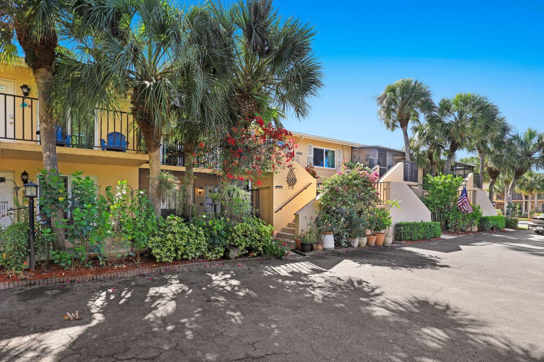 4001 Ice Castle Way #5, Naples, FL 34112