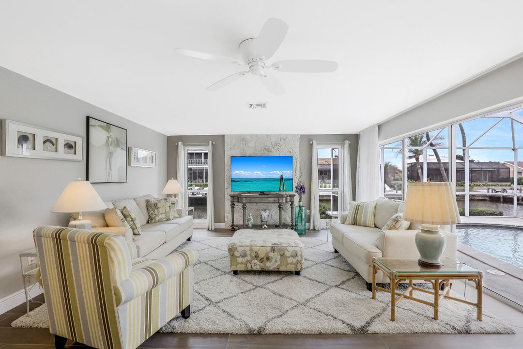 166 Hollyhock Ct, Marco Island, FL 34145