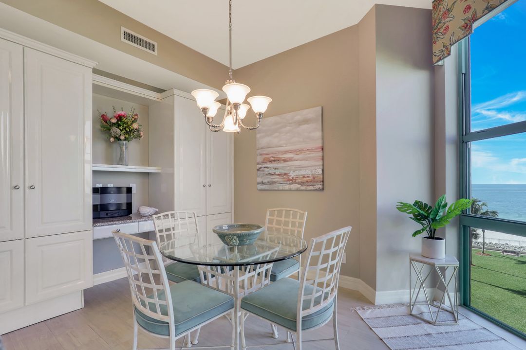 960 Cape Marco Dr #401, Marco Island, FL 34145