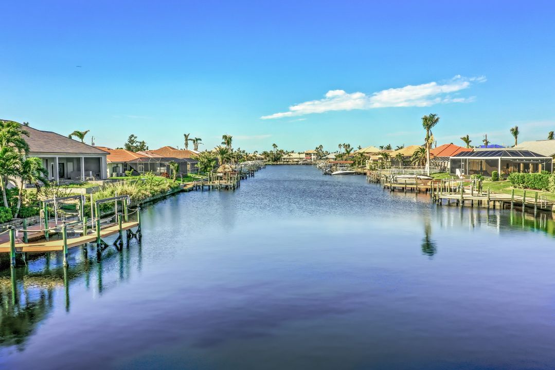 4832 Agualinda Blvd, Cape Coral, FL 33914