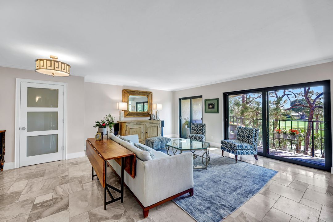 6710 Pelican Bay Blvd #435, Naples, FL 34108