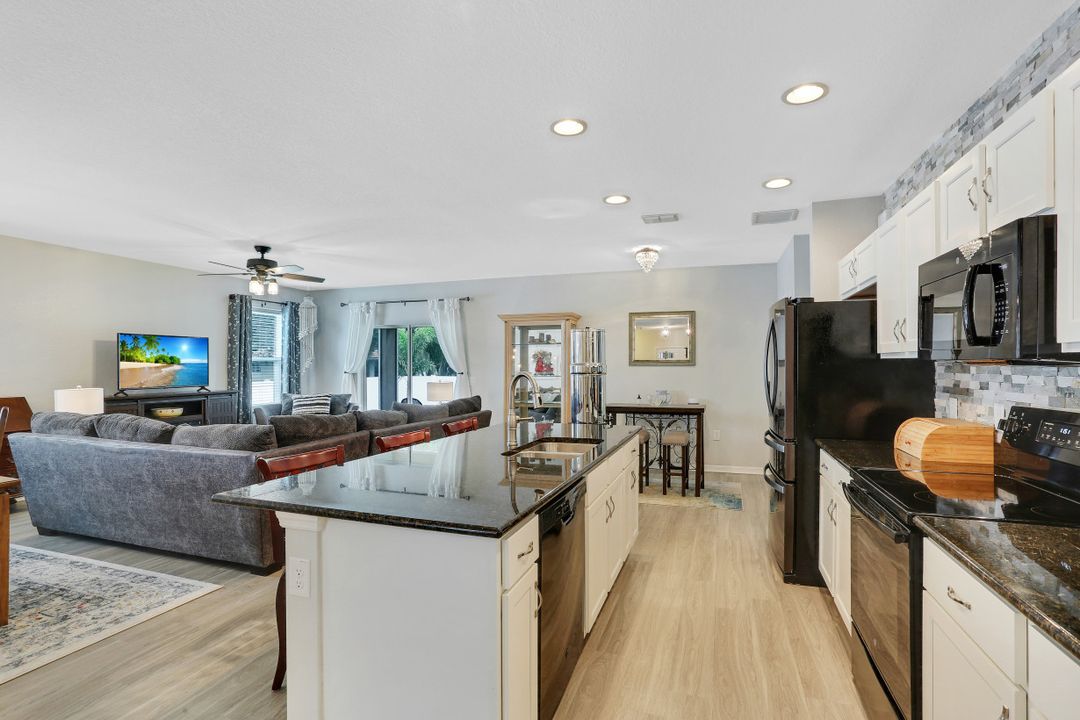 3405 NW 9th St, Cape Coral, FL 33993