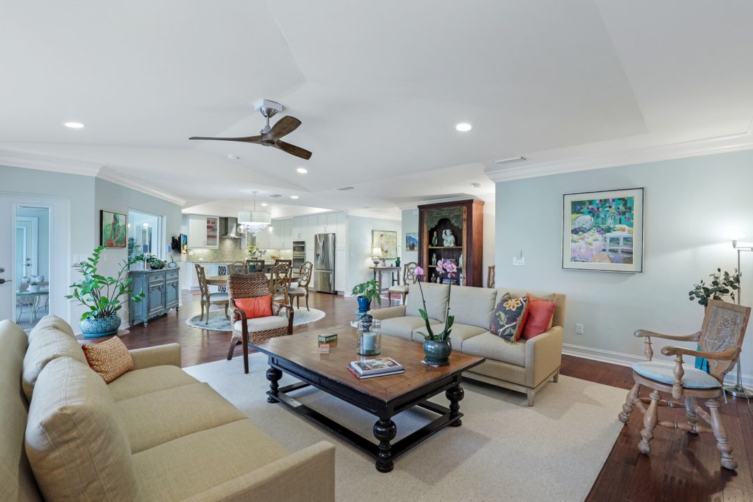 299 Mel-Jen Dr, Naples, FL 34105